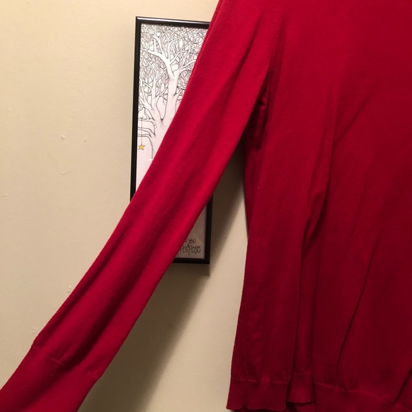 Red turtleneck - Picture 2 of 3